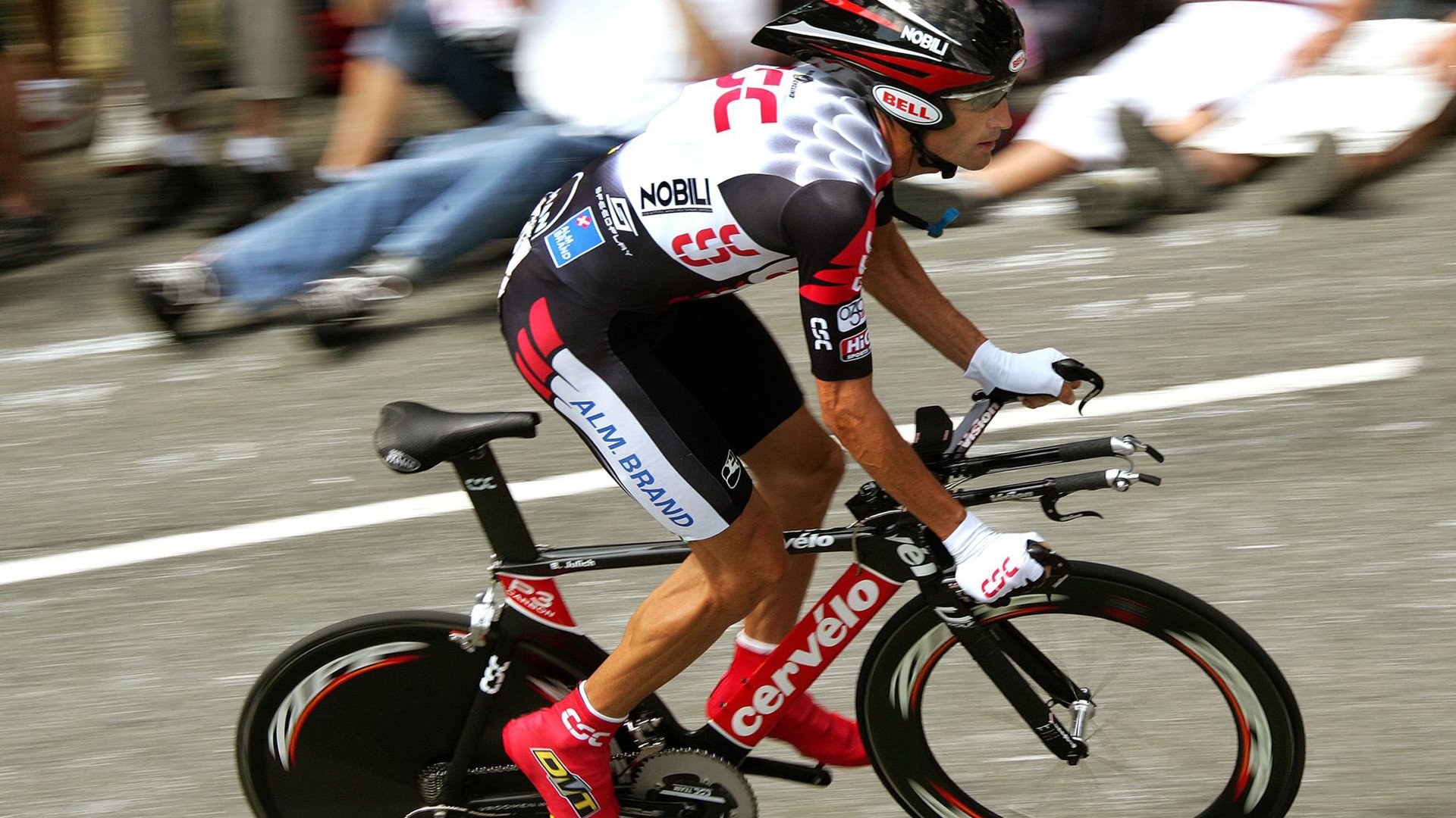 kaiyun网站-_城际骑行比赛：城市之间的极速旅程_，城市赛自行车