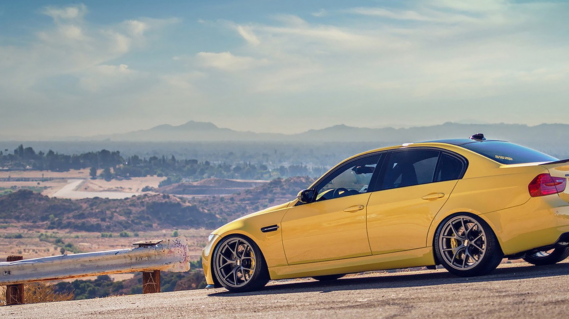 kaiyun登录入口-_攀岩飞跃极限：征服巍峨山峰_，攀岩跳跃