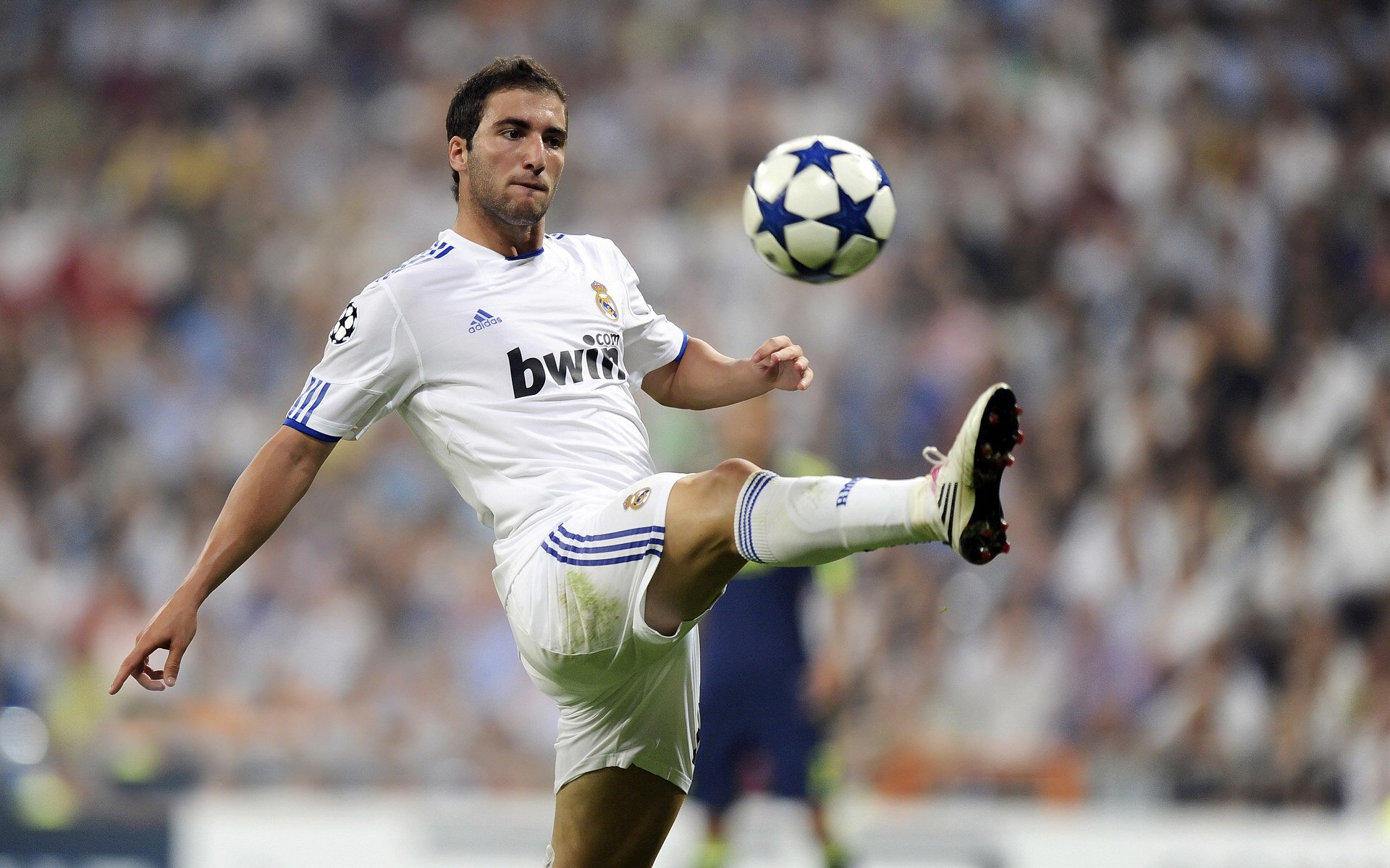 中超联赛迈入新纪元，数字经济驱动赛场革新，中超系统