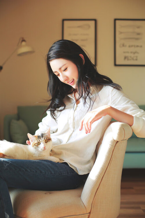 史上最“炸裂”长距离投篮！库里在对阵魔术中投出距离超过70英尺的三分球！